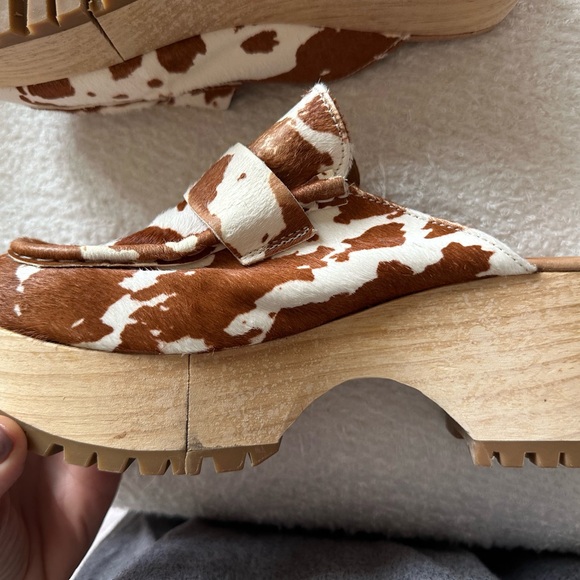Free People Corbin Loafer Clog brown white cow print suede /pony hair size 39 - Picture 11 of 12